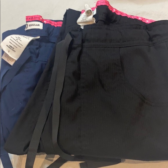 Barely worn Koi Lite Scrub Pants. - Picture 2 of 4